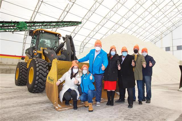 Markham Mayor FrankScarpittiand City Councillors announcing the City's Winter Maintenance plans at the East Markham Operations Yard.